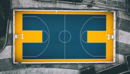 9游游戏官网-斯塔克斯创纪录助球队夺冠希望，斯塔克斯集锦