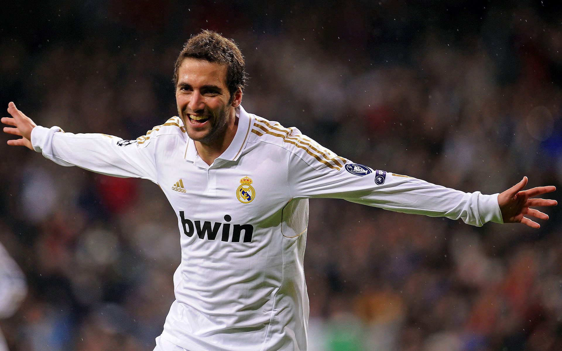 德甲逆转好戏：勒沃库森最后15秒绝杀，积分榜局势动荡，勒沃库森最新转会